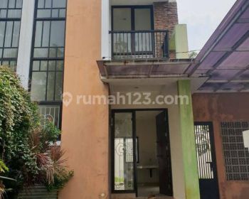 Disewakan Rumah 2lt Green Ara Residence Cluster Cendana Harapan Indah
