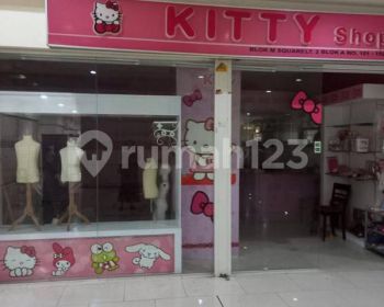 Toko Blok M Square Jakarta