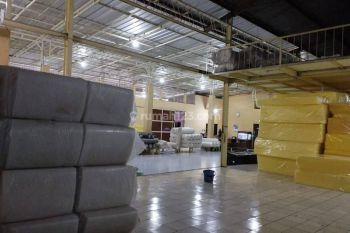 Gudang Rapi di Plumbon