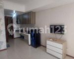 thumbnail-disewakan-studio-apartemen-royal-mediterania-garden-semi-furnished-2