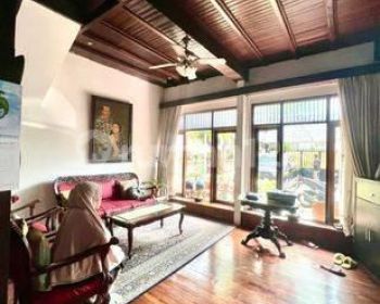Jual Rumah Vintage Siap Renovasi Lokasi Menteng Jakarta Pusat
