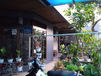Di Jual Rumah Besar Bersih Di Jl Leuwisari