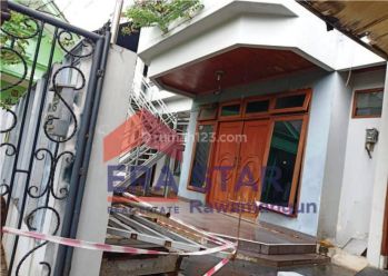 Rumah 2 Lantai Depan Taman Dijual Cepat Dan Murah di Malaka Country Jaktim