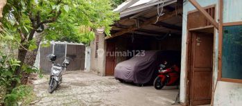 Rumah Tua/kantor/gudang hook Luas 770m2 Pinggir Jalan Kota Bekasi Utara Akses 2
