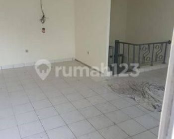 Ruko sangat strategis di Jalan sukajadi
Dekat junction 8