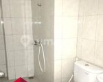 thumbnail-disewakan-apartemen-springlake-2br-semi-furnish-4