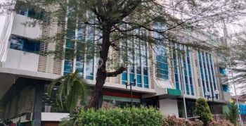 Gedung Barre Condition Di Lokasi Strategis