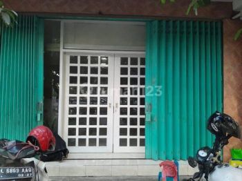 Ruko di Raya kedung doro 108 m Lainnya Bagus