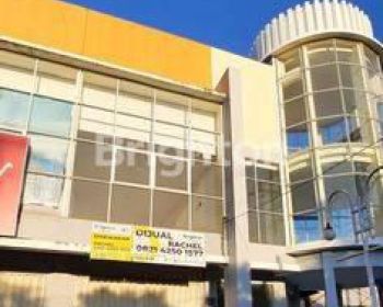 RUKO 2 LANTAI SIAP PAKAI LAHAN PARKIR LUAS