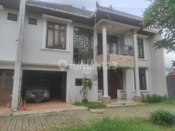 Dijual Rumah Town House 1 Komplek di Pondok Labu Cilandak, Jaksel
