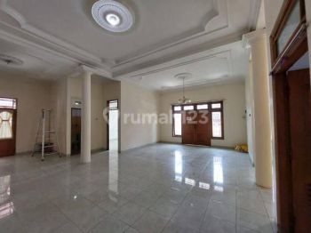 Rumah Bagus Dekat Kampus Ugm Pakuwon Mall Dan Rs Sarjito Jogja