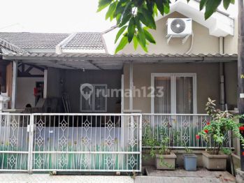 Rumah Sudah Renovasi SHM di Bsd City, Nusaloka. Serpong, Tangerang Selatan,