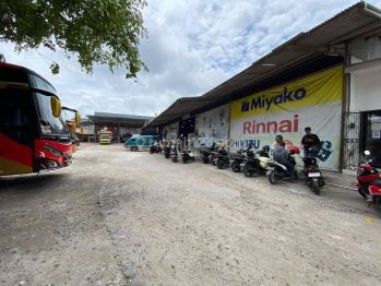 Lahan Bonus Bangunan Cocok Untuk Gudang Akses Jalan Utama