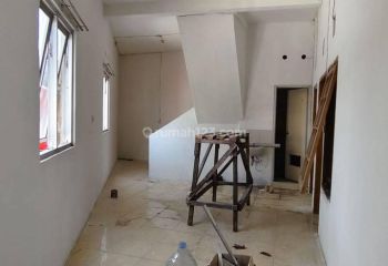 Disewakan Ruko 2,5 Lantai di Taman Kopo Indah 2