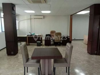 Ruko Hook Jl Tanah Abang Gambir Jakarta Pusat dekat Monas Istana