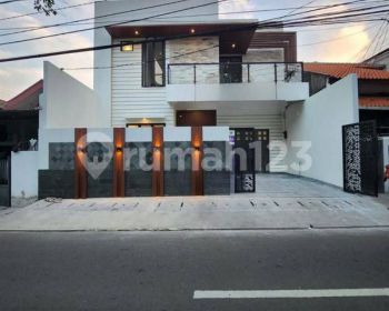 RUMAH BARU SIAP HUNI MEWAH LUXURY CIPINANG CEMPEDAK JATINEGARA JAKARTA TIMUR