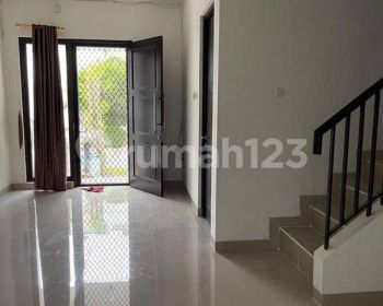 Disewakan Rumah di Casa Jardin Cluster Nicolaia Uk. 6x15