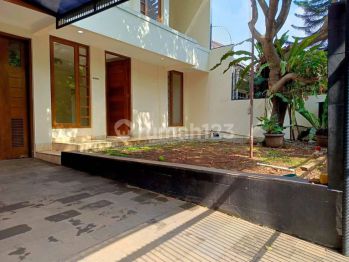 Rumah 2 Lantai di Lebak Bulus, Lingkungan Aman