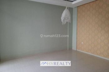 Rumah Antapani 2 Lantai Dalam kompleks  Bagus Siap Huni