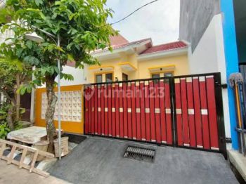 Rumah Desain Mezzanine Di Perumahan Bekasi Timur Regency