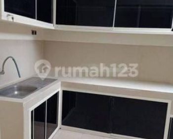 Disewakan Rumah Kolam Renang International Village Citraland