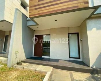 Rumah Eksklusif The Eminent Bsd Fasilitas Mewah Dan Keamanan Cctv