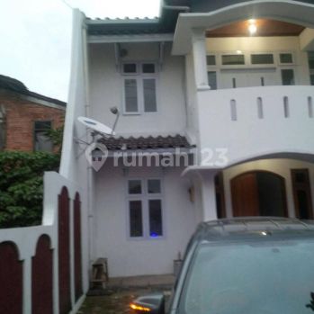 Di  jual rumah jalan raya ciampea