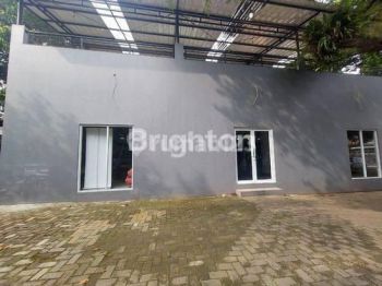 RUKO SIAP PAKAI UNTUK USAHA RETAIL