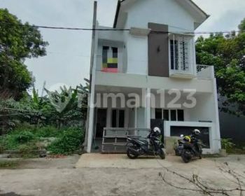 Rumah 2lantai  kokoh di Jatiluhur deket toll Jatiasih