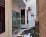 thumbnail-disewakan-rumah-cantik-2lt-dan-full-furnish-di-araya-golf-b486-4