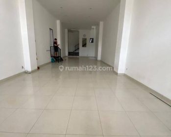 Dijual Rumah Bagus di Tambora, Jembatan Lima