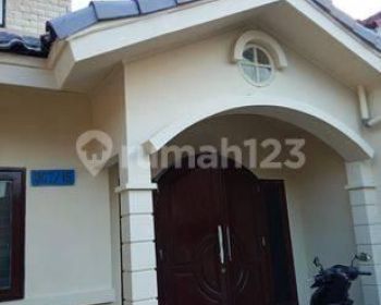 Rumah di cluster Garcia modernland tangerang