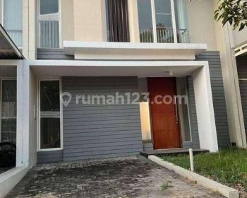 Rumah Northwest Park Lake Central Hill Citraland Surabaya Barat