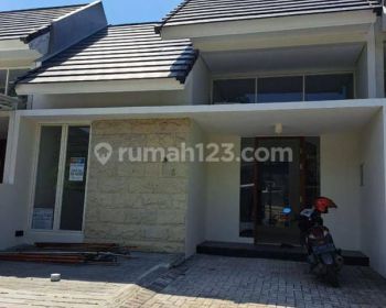 Rumah di NorthWest Park Citraland Surabaya
