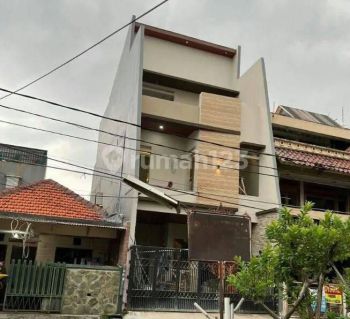 Rumah Minimalis 3Lantai BANYAK KAMARNYA Dekat Labschool Rawamangun
