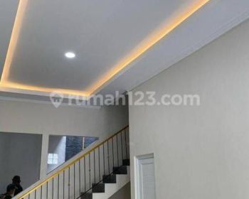 Rumah 2 Lantai baru siap huni di Kopo permai