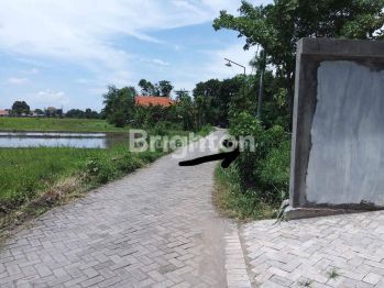 TANAH MURAH LOKASI DEKAT BY PASS KOTA KRIAN SIDOARJO. BISA KAVLING ATAU KOS