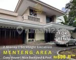 thumbnail-rumah-menteng-2-lantai-strategis-ada-pool-backyard-cantik-8