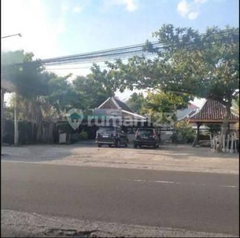 Ruang Usaha Joglo Area Jln Kaliurang Dkt Kampus Uii Dan Kopi Klothok