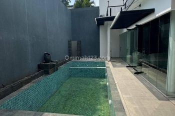 Rumah Full Furnished di graha family SHM Swimming Pool