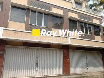 Dijual Tanah Bonus Bangunan 6 Ruko di Jalan Tb Simatupang Jak Sel