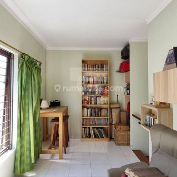 Rumah emerald bintaro sektor 9 bangunan rapih siap huni 2 lantai dkt discovery