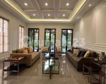 thumbnail-kemang-selatan-rumah-mewah-american-classic-design-unfurnished-private-pool-dua-9