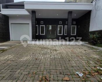 Dijual Dan Di Sewakan Ruang Usaha Di Mainroad Pajajaran