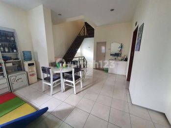 Di jual ruko full renov di taman Kopo indah 1