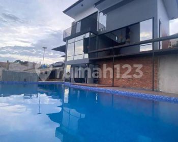 Villa mungil siap huni sangat strategis full view Top gunung