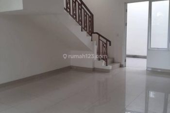 Rumah Di Cluster La Seine Jakarta Garden City