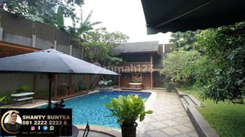 Rumah Terbaik Dg Kolam Renang Furnished di Menteng Bintaro 11512