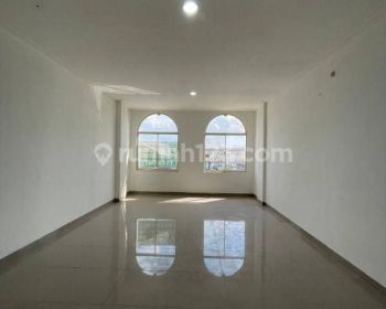 Disewakan Ruko Golf Island Unfurnished, Lokasi Strategis