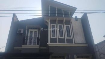 Rumah 2 Lt 1,3 Man Dibawah Harga Pasar Di Jl Rtm Kelapa Dua Depok